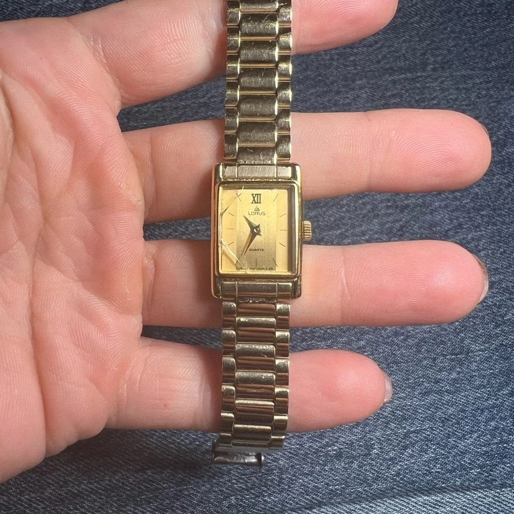Lorus vintage v810
